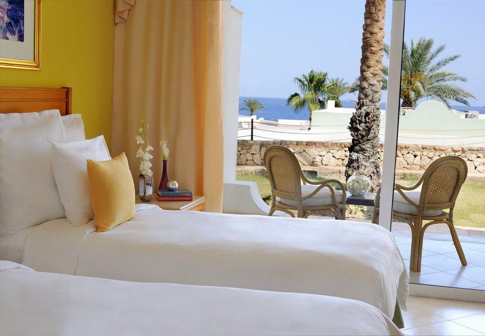 Renaissance Sharm El Sheikh Golden View Beach Resort Eksteriør bilde A room at the resort