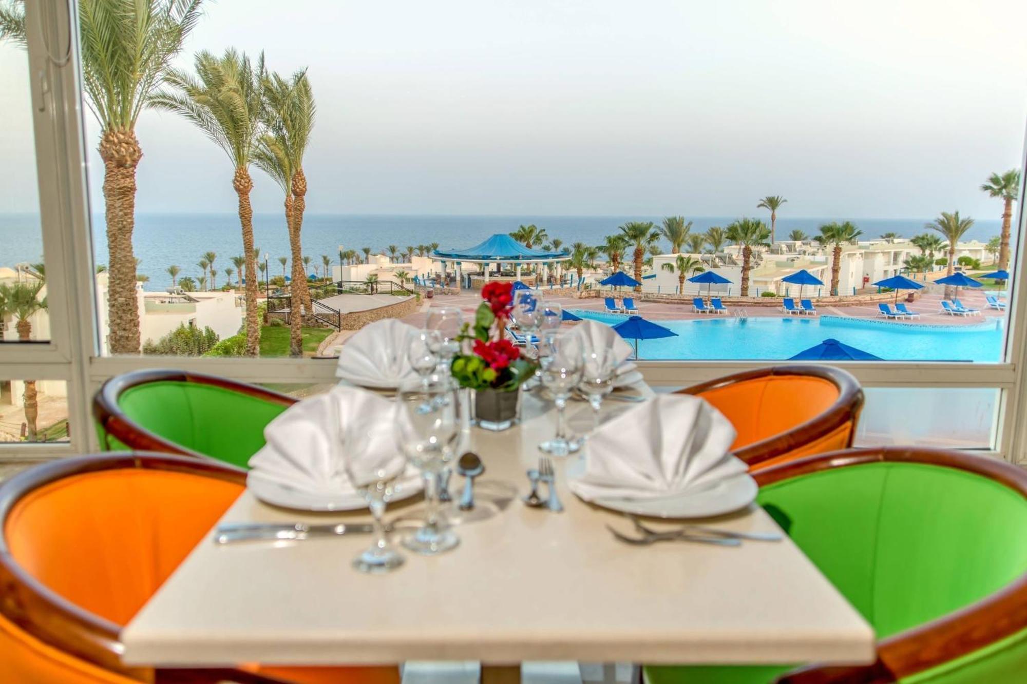 Renaissance Sharm El Sheikh Golden View Beach Resort Eksteriør bilde View from the restaurant